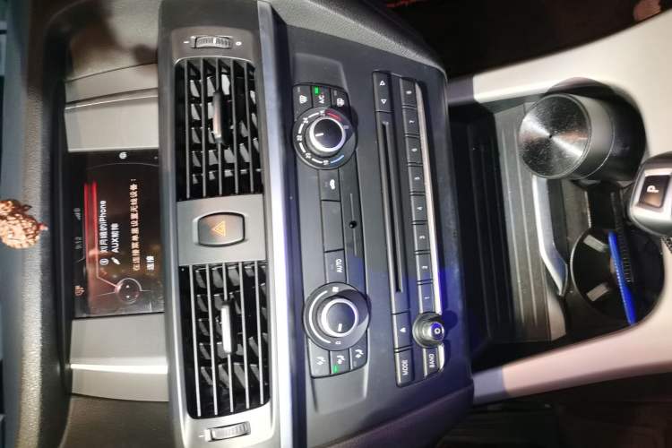 Used BMW X3 2014 xDrive20i Leading Model Audio And AC Panel