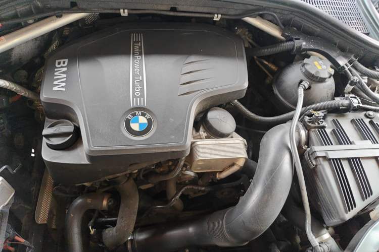 Used BMW X3 2014 xDrive20i X Design Package Engine Bay