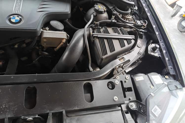 Used BMW X3 2014 xDrive20i X Design Package Engine Bay Left