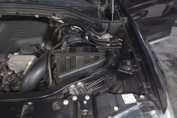 Used BMW X3 2014 xDrive20i X Design Package Engine Bay Left
