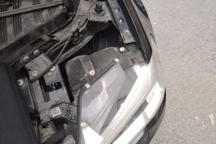 Used BMW X3 2014 xDrive20i X Design Package Engine Bay Left
