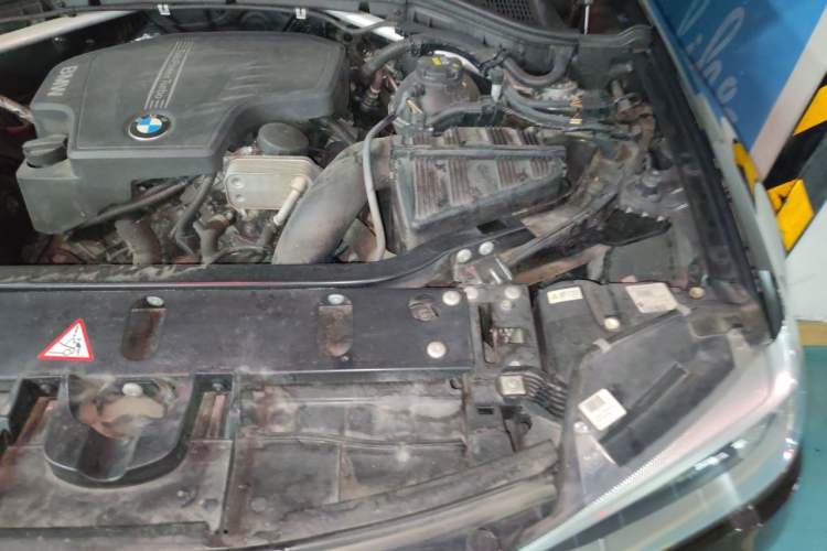 Used BMW X3 2014 xDrive20i X Design Package Engine Bay Left