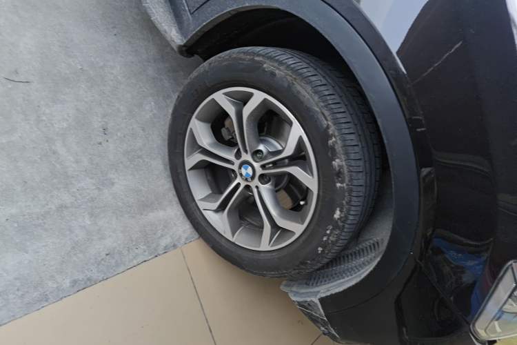 Used BMW X3 2014 xDrive20i X Design Package Right Front Wheel Hub