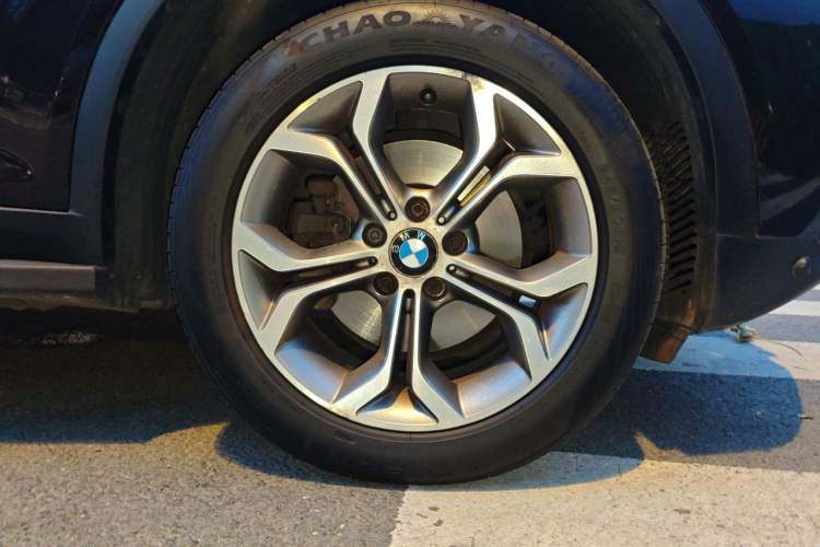 Used BMW X3 2014 xDrive20i X Design Package Right Front Wheel Hub