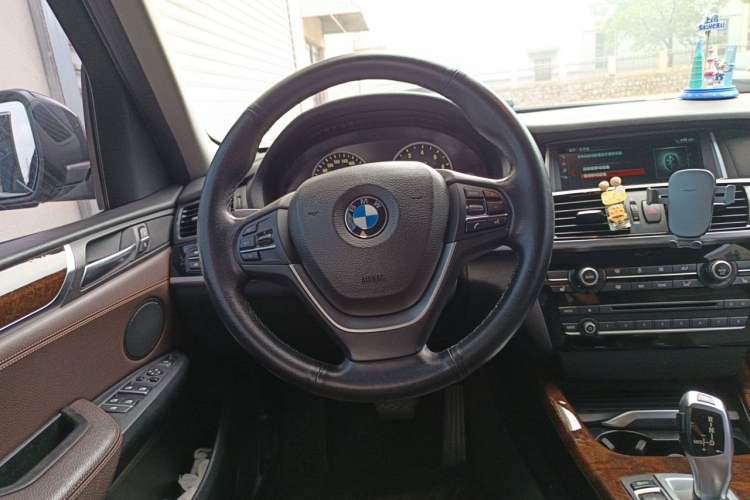 Used BMW X3 2014 xDrive20i X Design Package Steering Wheel