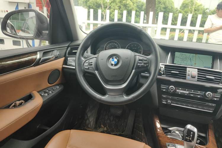 Used BMW X3 2014 xDrive20i X Design Package Steering Wheel