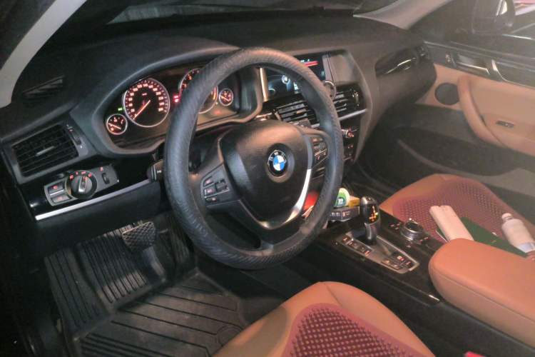 Used BMW X3 2014 xDrive20i X Design Package Steering Wheel