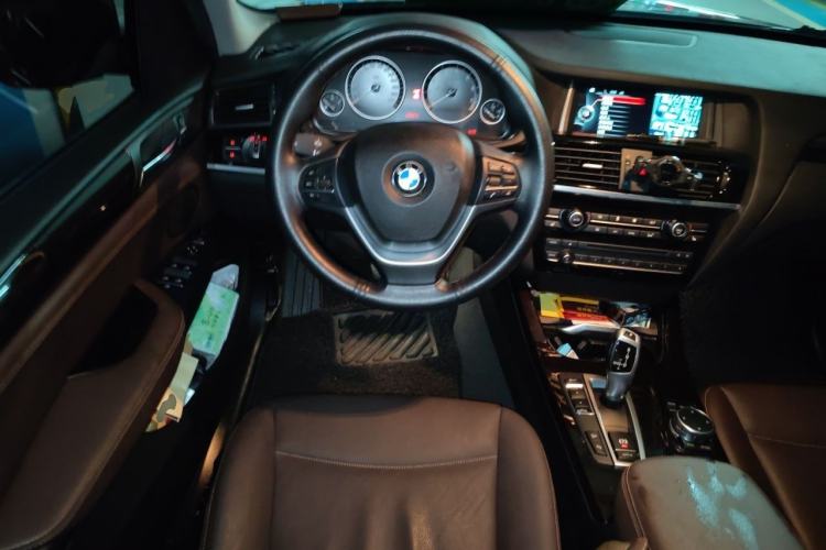 Used BMW X3 2014 xDrive20i X Design Package Steering Wheel