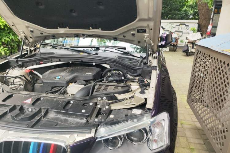 Used BMW X3 2014 xDrive20i X Design Package Engine Bay Left