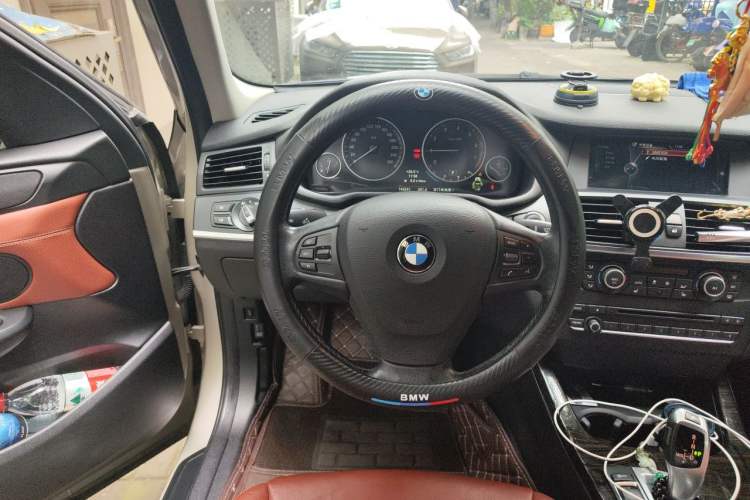 Used BMW X3 2014 xDrive20i X Design Package Steering Wheel