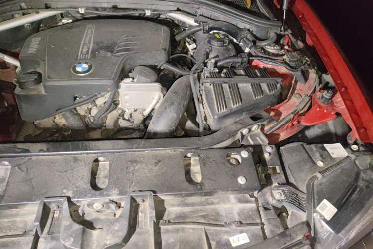 Used BMW X3 2014 xDrive20i X Design Package Engine Bay Left