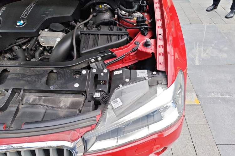Used BMW X3 2014 xDrive20i X Design Package Engine Bay Left