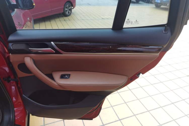 Used BMW X3 2014 xDrive20i X Design Package Interior 6