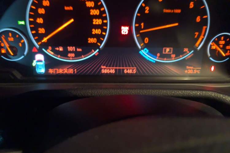 Used BMW X3 2014 xDrive35i M Sport model Odometer Close Up