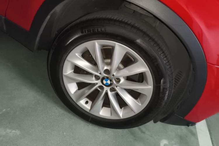 Used BMW X3 2014 xDrive20i X Design Package Right Front Wheel Hub