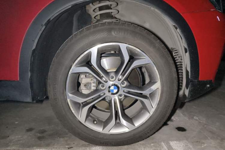Used BMW X3 2014 xDrive20i X Design Package Right Front Wheel Hub