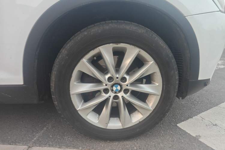 Used BMW X3 2014 xDrive20i X Design Package Right Front Wheel Hub