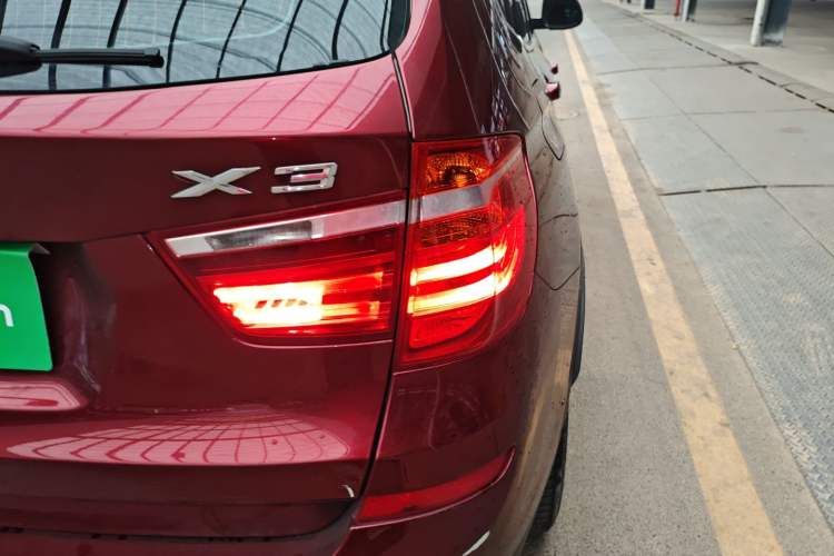 Used BMW X3 2014 xDrive20i X Design Package Right Rear Taillight