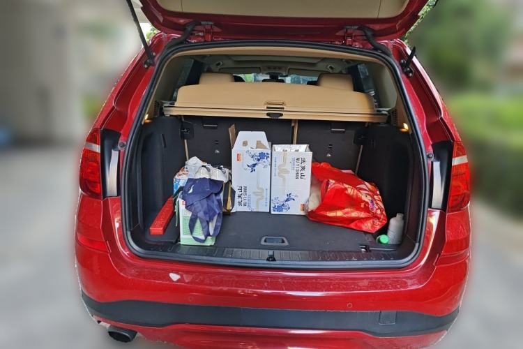 Used BMW X3 2014 xDrive20i Leading Model Trunk