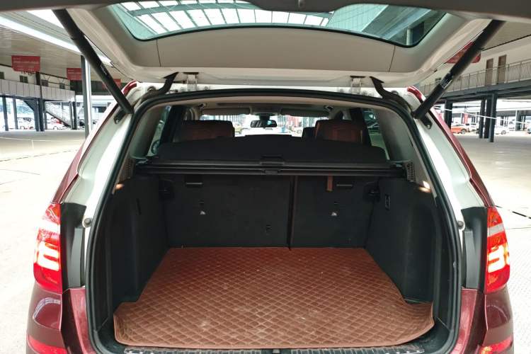 Used BMW X3 2014 xDrive20i X Design Package Trunk
