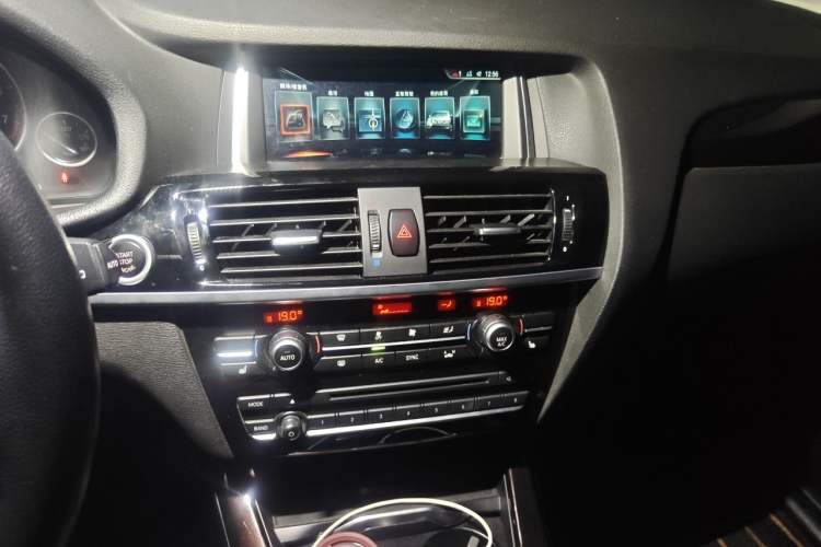 Used BMW X3 2014 xDrive20i X Design Package Audio And AC Panel