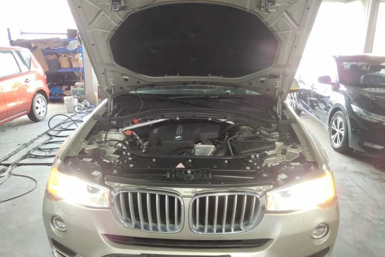 Used BMW X3 2014 xDrive20i X Design Package Engine Bay