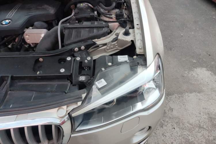 Used BMW X3 2014 xDrive20i X Design Package Engine Bay Left