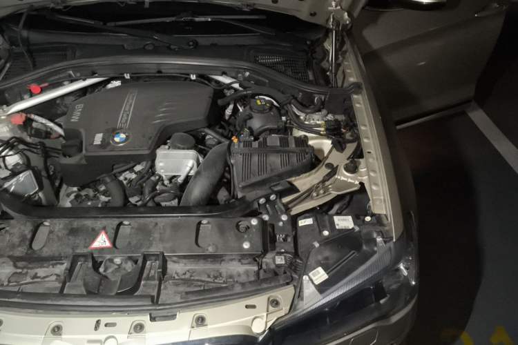 Used BMW X3 2014 xDrive20i X Design Package Engine Bay Left