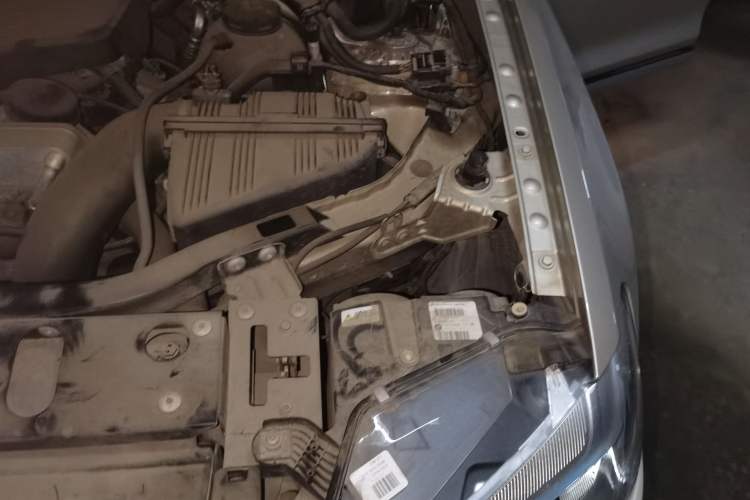 Used BMW X3 2014 xDrive20i X Design Package Engine Bay Left