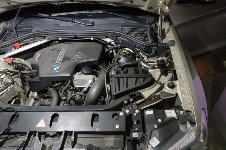 Used BMW X3 2014 xDrive20i X Design Package Engine Bay Left
