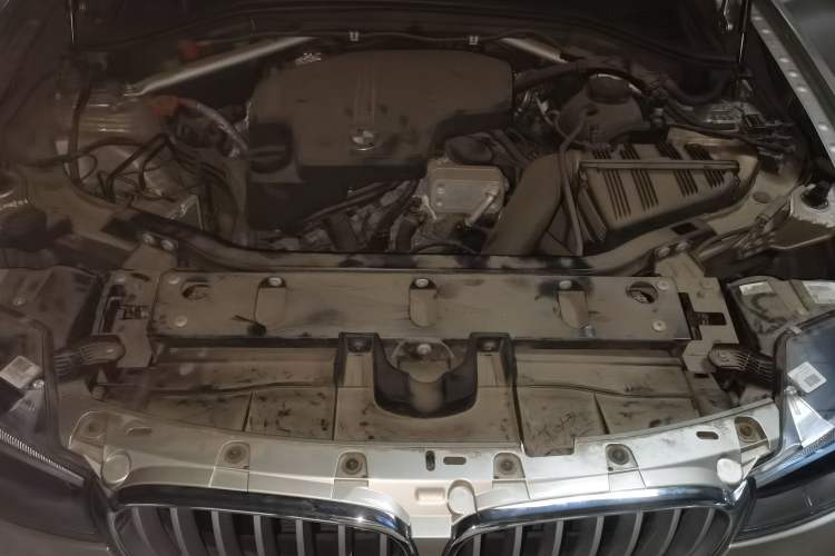 Used BMW X3 2014 xDrive20i X Design Package Engine Bay