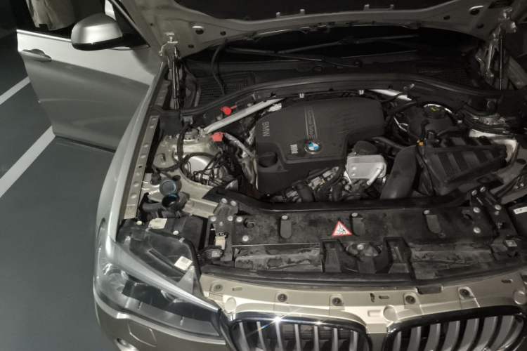 Used BMW X3 2014 xDrive20i X Design Package Engine Bay Right