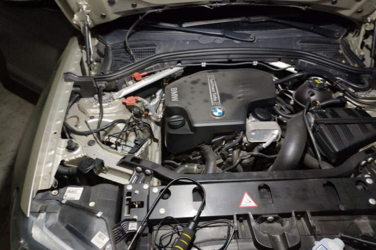 Used BMW X3 2014 xDrive20i X Design Package Engine Bay Right