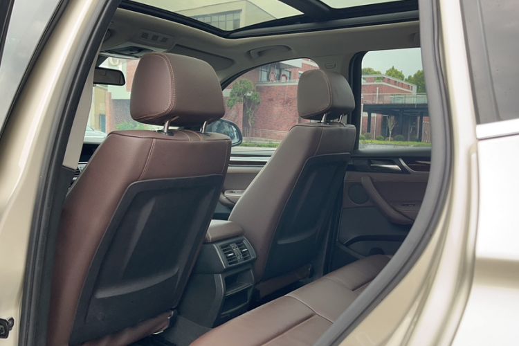 Used BMW X3 2014 xDrive20i X Design Package Interior 2