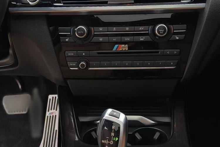 Used BMW X3 2014 xDrive20i X Design Package Interior 3