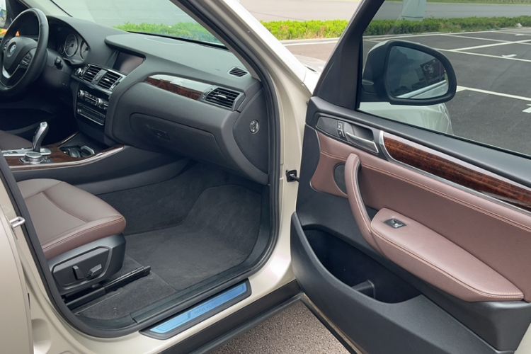 Used BMW X3 2014 xDrive20i X Design Package Interior 4