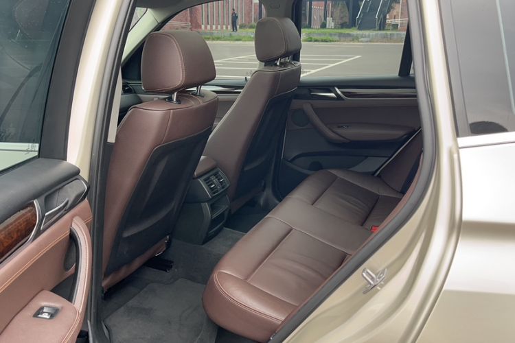 Used BMW X3 2014 xDrive20i X Design Package Interior 8