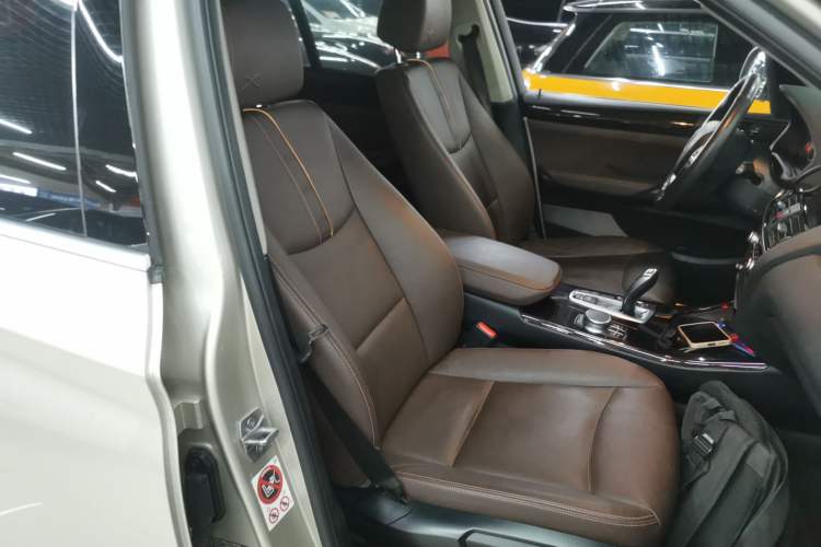 Used BMW X3 2014 xDrive20i X Design Package Right Front Seat