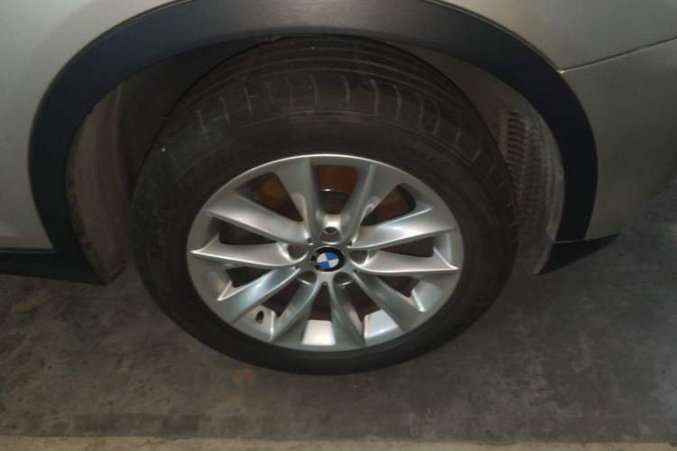 Used BMW X3 2014 xDrive20i X Design Package Right Front Wheel Hub