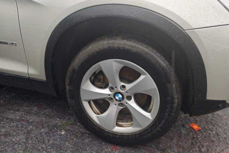 Used BMW X3 2014 xDrive20i X Design Package Right Front Wheel Hub