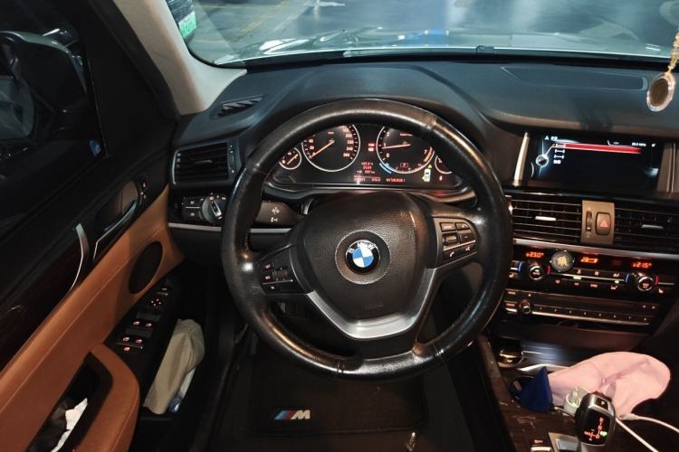 Used BMW X3 2014 xDrive28i X Design Package Steering Wheel