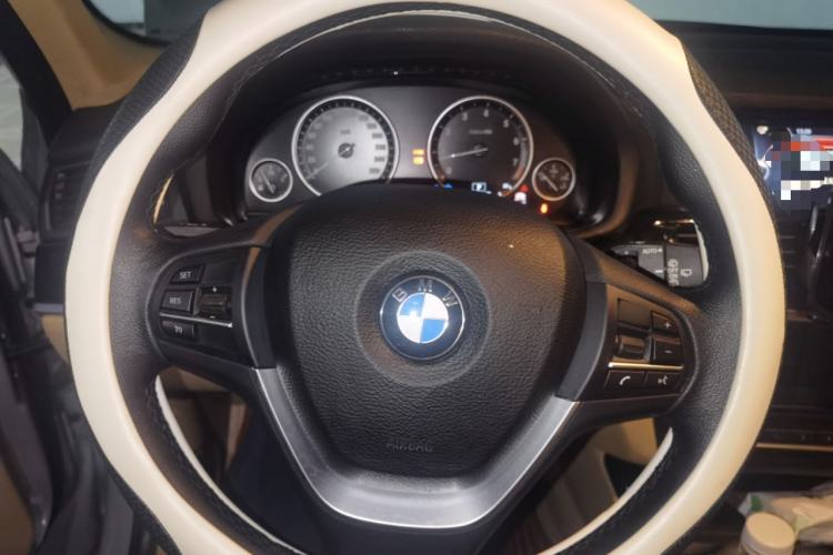 Used BMW X3 2014 xDrive20i Leading Model Steering Wheel