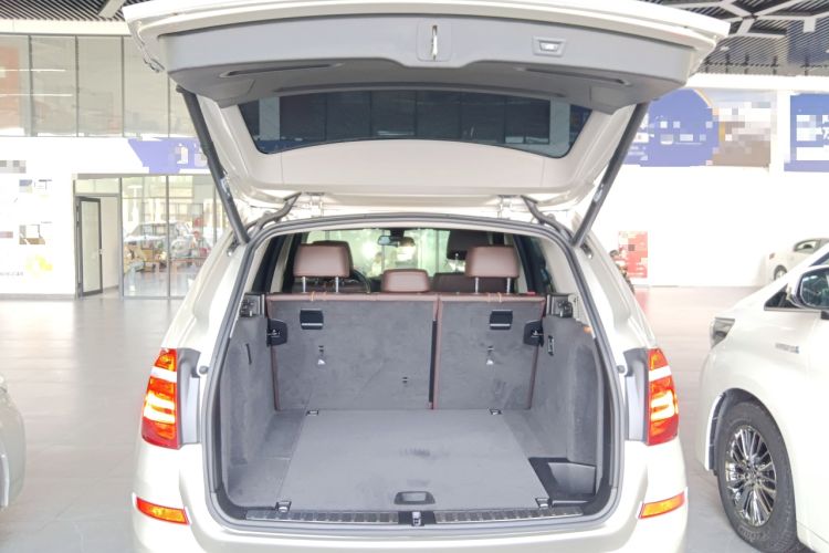 Used BMW X3 2014 xDrive20i X Design Package Trunk