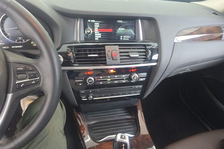 Used BMW X3 2014 xDrive20i X Design Package Audio And AC Panel