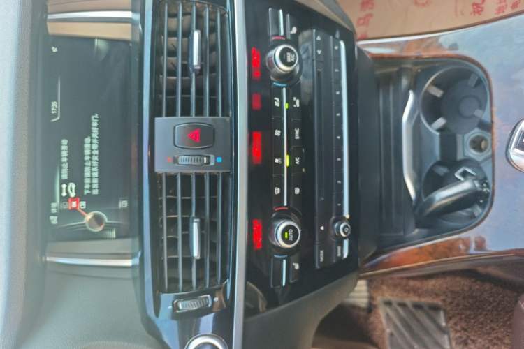 Used BMW X3 2014 xDrive20i X Design Package Audio And AC Panel
