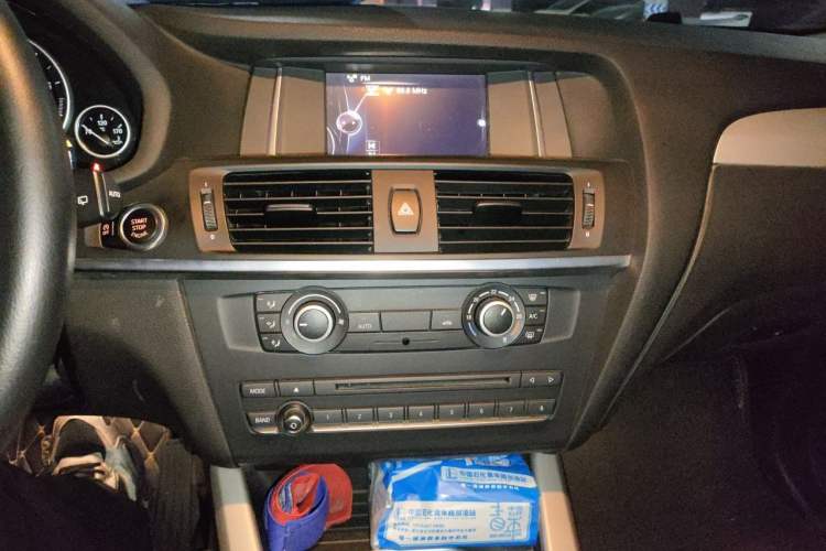 Used BMW X3 2014 xDrive20i Leading Model Audio And AC Panel