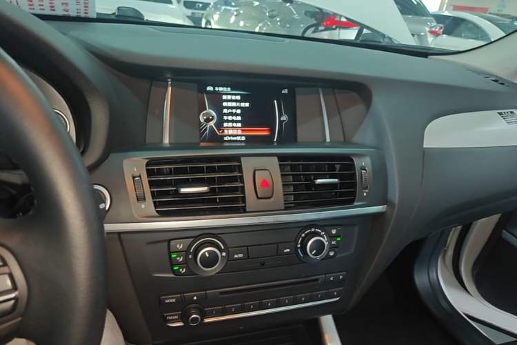 Used BMW X3 2014 xDrive20i Leading Model Audio And AC Panel