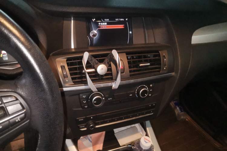 Used BMW X3 2014 xDrive20i Leading Model Audio And AC Panel