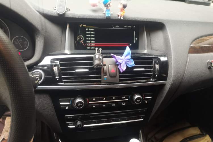 Used BMW X3 2014 xDrive20i Leading Model Audio And AC Panel