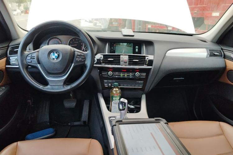 Used BMW X3 2014 xDrive28i Leading Model Center Console